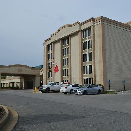 Red Lion Hotel North Baltimore Timonium Exterior photo