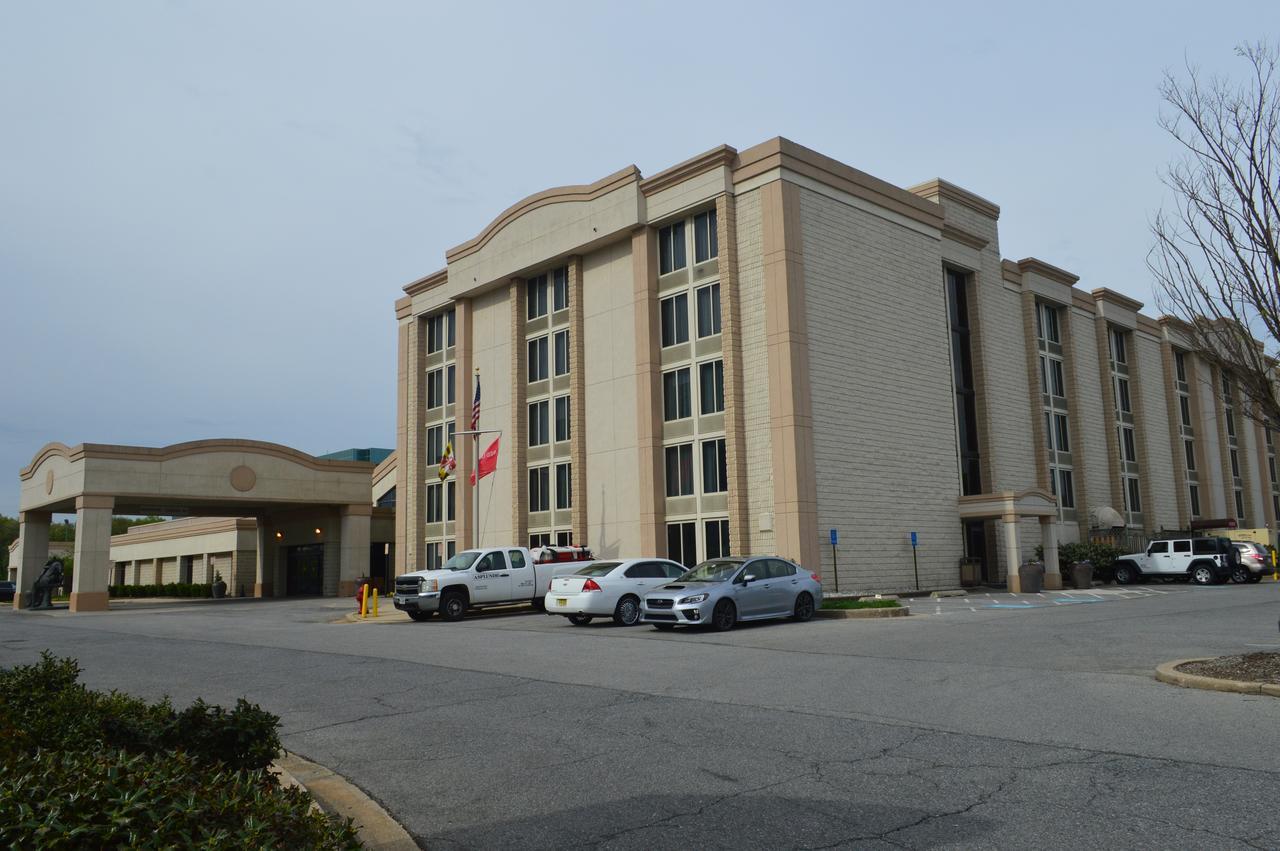 Red Lion Hotel North Baltimore Timonium Exterior photo